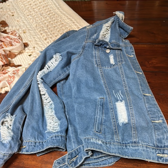 Jeans wear distressed denim jean jacket large xl - Picture 6 of 9